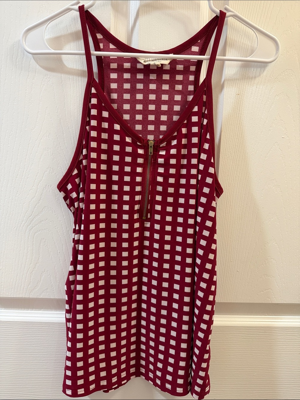 Sweet Wanderer Maroon & White Check Zip-Front Tank Size M